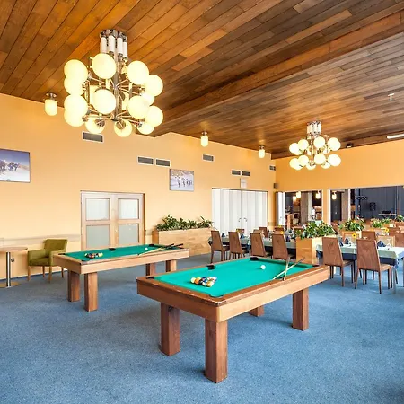 Firn Aparthotel 3*